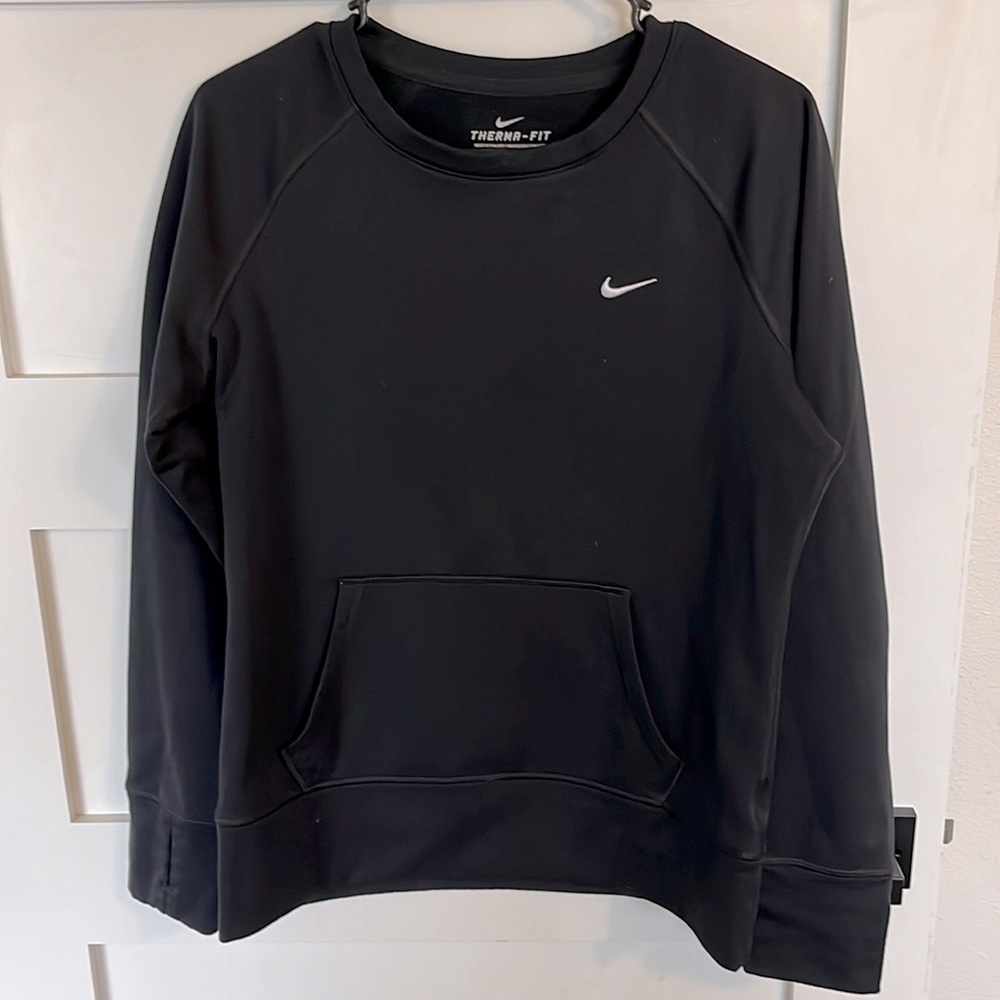 2 NIKE THERMA-FIT CREW NECK